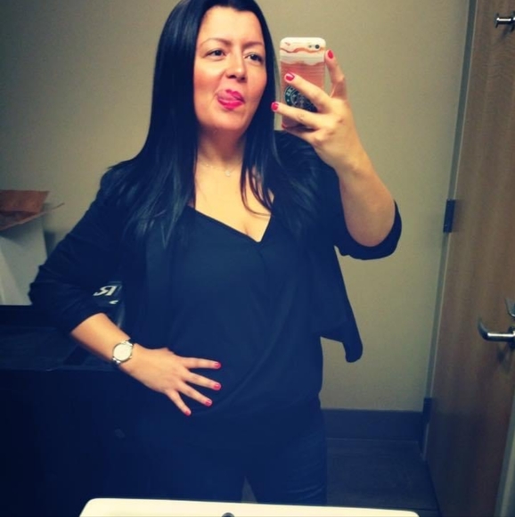 Meet your Posher, Amalia - Picture 1 of 1